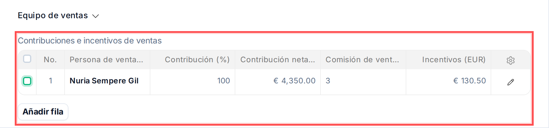 El panel de creación de una Factura, mostrando la sección 'Equipo de Ventas' donde se asigna el comercial y su porcentaje de contribución
